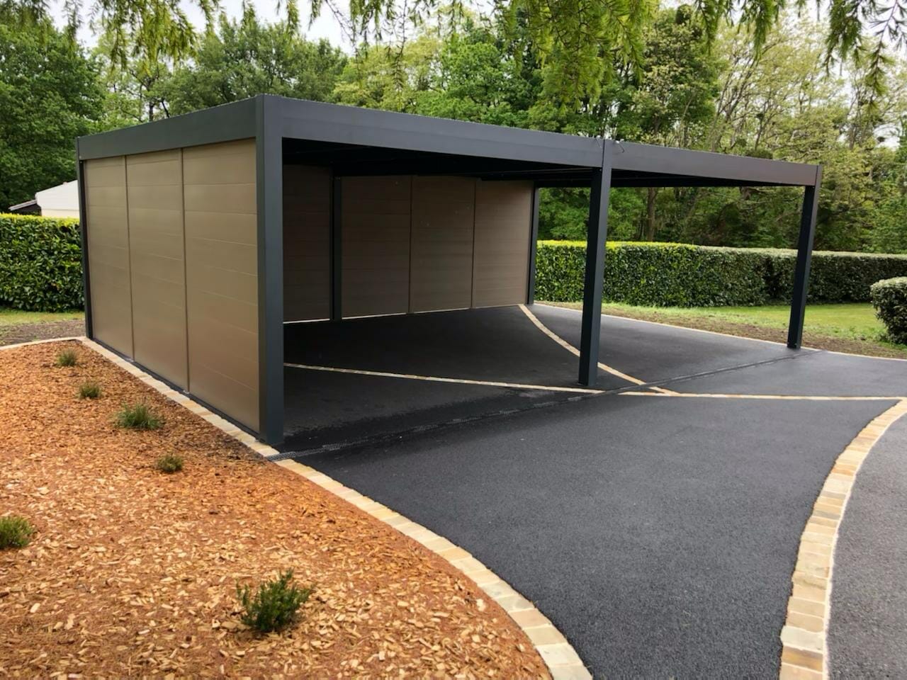 Carport Vision 100 toiture en panneaux sandwich